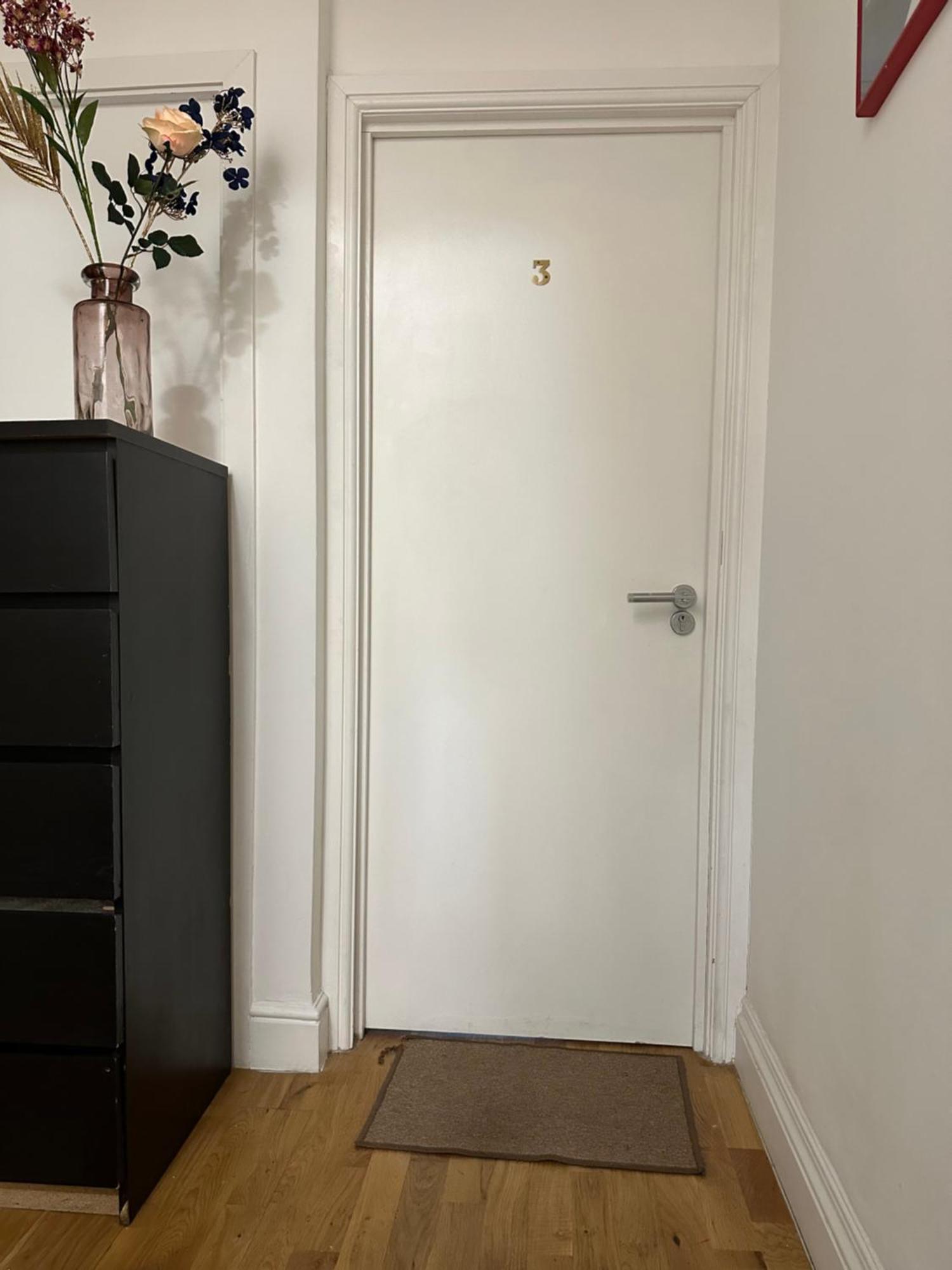 Stunning One Bedroom Studio Flat Londra Esterno foto